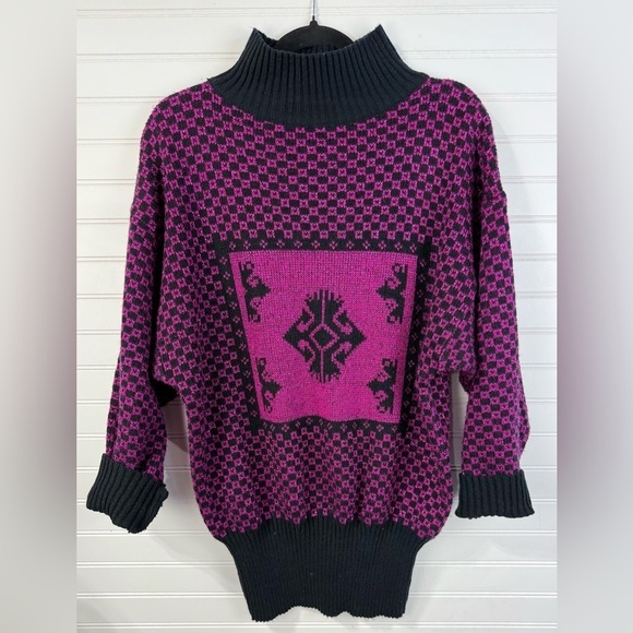 Midnight Blues Sweaters - Midnight Blues vintage women’s magenta & black shimmer Aztec checkered sweater L